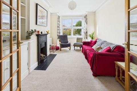 4 bedroom end of terrace house for sale, Cross Road, Southwick