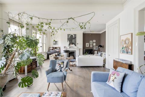 4 bedroom terraced house to rent, Elgin Crescent, London, W11