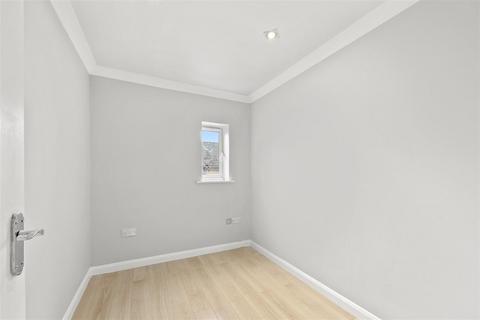 undefined, High Street, Epping