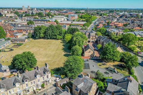 5 bedroom end of terrace house for sale, Howard Street, York