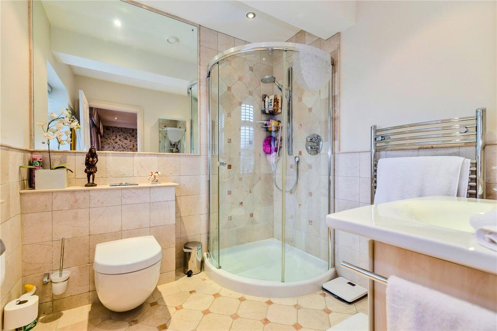 En Suite Shower