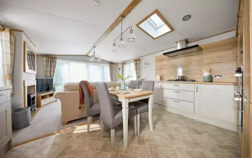 Ambleside 043 Rt 1 802x505 F50 50