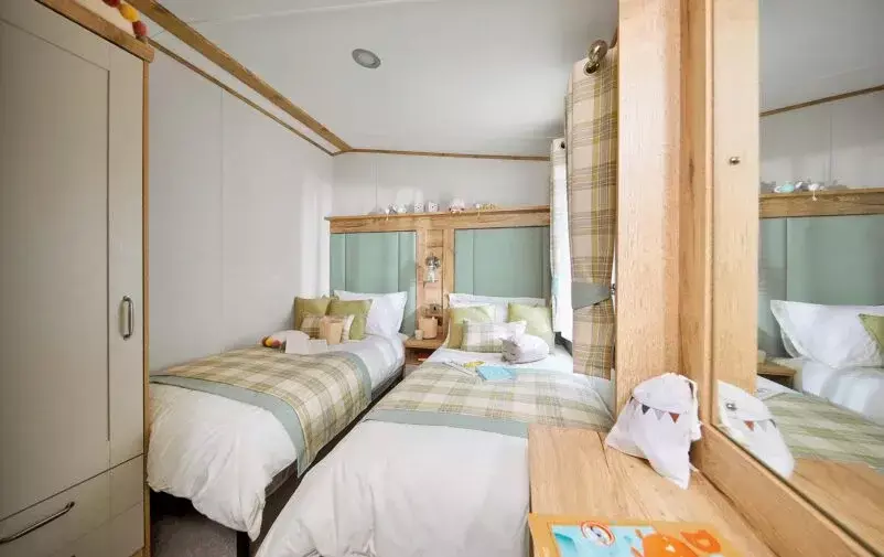 Ambleside 749 Rt 1 802x505 F50 50