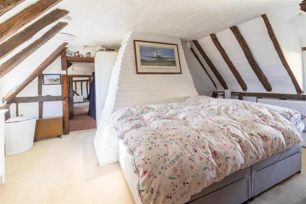 Principal bedroom