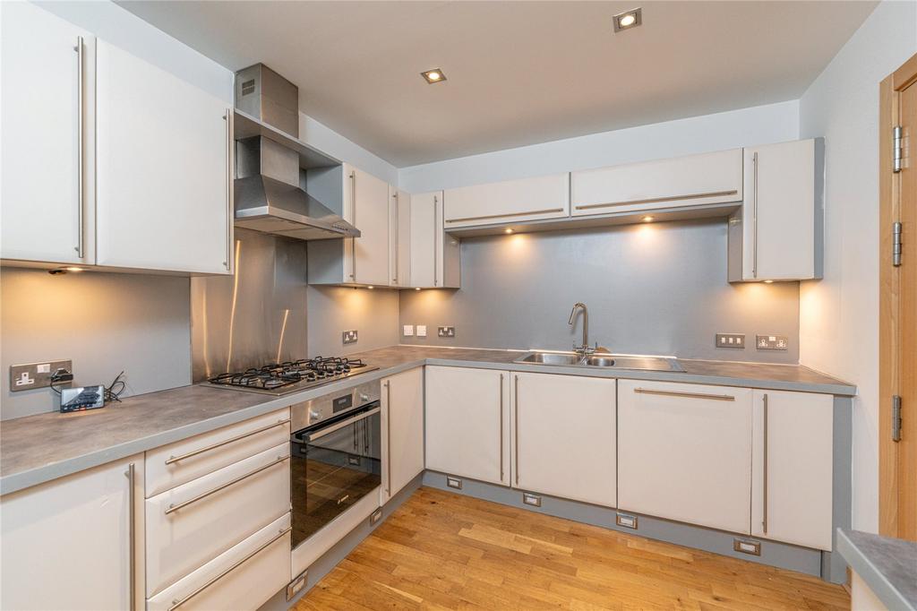 Kitchen Alt