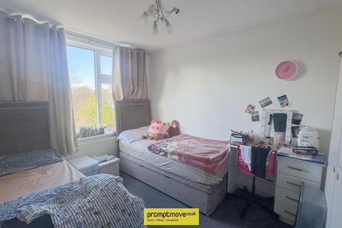 undefined, Wychwood Avenue Luton LU2 7HT