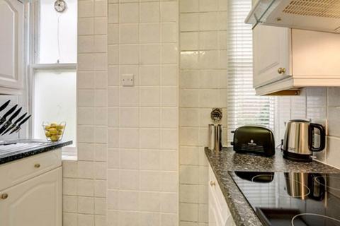 1 bedroom flat to rent, Hill Street, London W1J