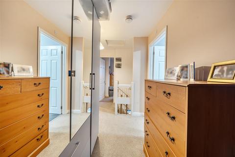 3 bedroom semi-detached house for sale, Bridle Close