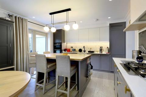 4 bedroom detached house for sale, Dupre Crescent, Wilton Park, Beaconsfield, Buckinghamshire, HP9