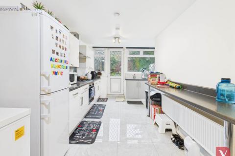 undefined, Hill Crescent, Bedford MK43