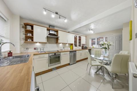 3 bedroom detached house for sale, Raleigh Close, Old Hall, WA5