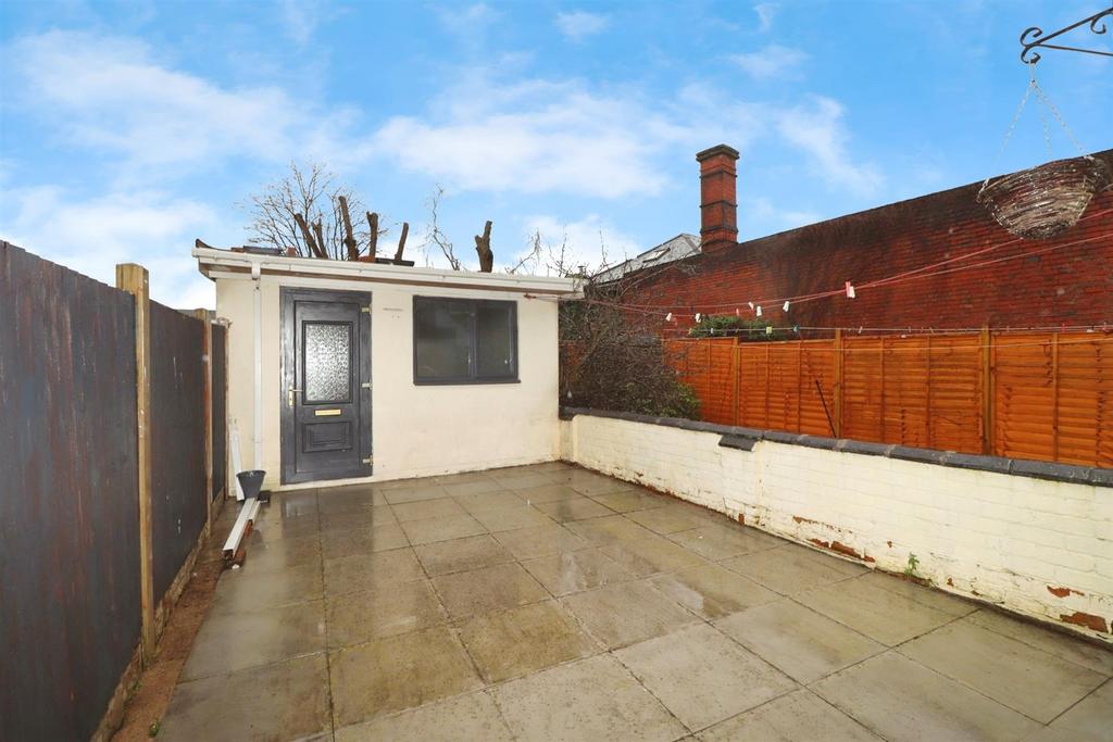 0d60b8a6-Rear 20 Garden.JPG
