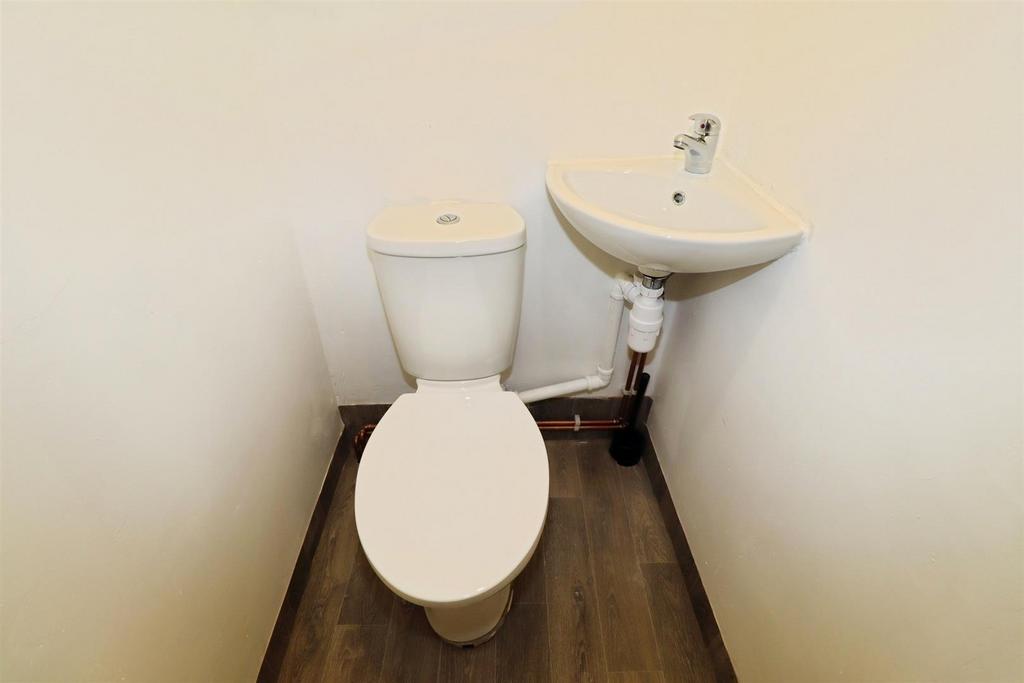 75747711 wc.jpg