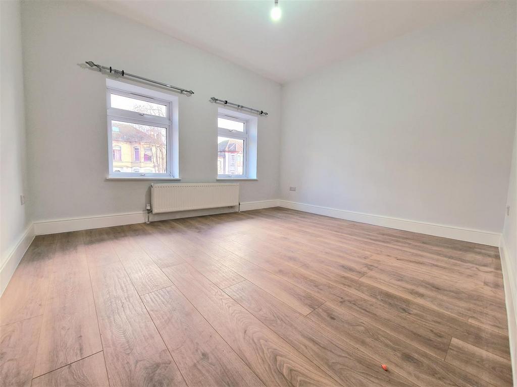 Bedroom.jpg