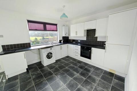 3 bedroom terraced house to rent, Nibley Road, Bristol BS11