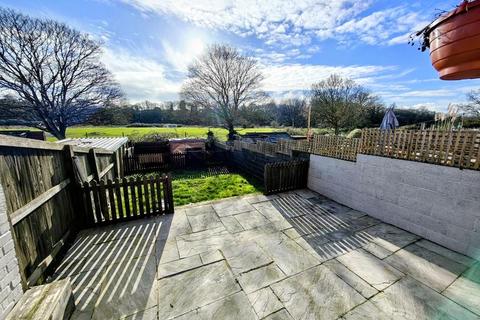 3 bedroom terraced house to rent, Nibley Road, Bristol BS11