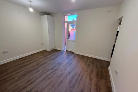 1 bedroom flat to rent, Derby Range, Heaton Moor, Stockport