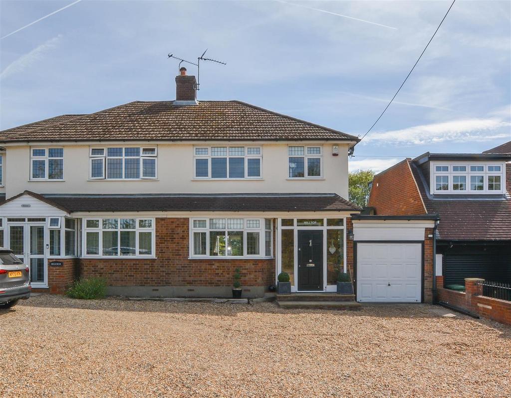Detached house exterior, driveway