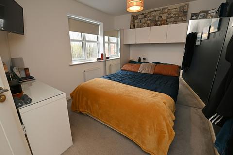undefined, Virginia Drive, Swinton, M27