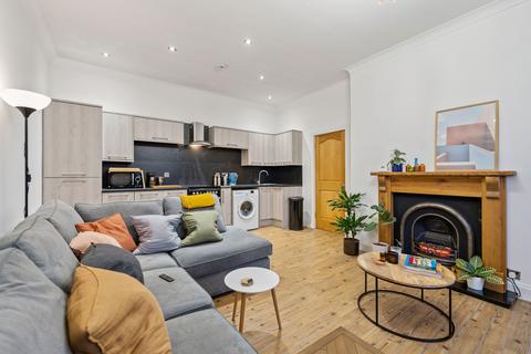 2 bedroom flat for sale, 121 Kilmarnock Road, Flat 3/2, Shawlands, Glasgow, G41 3YT