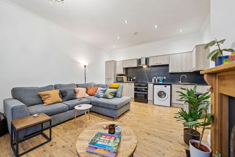 2 bedroom flat for sale, 121 Kilmarnock Road, Flat 3/2, Shawlands, Glasgow, G41 3YT
