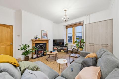 121 Kilmarnock Road, Flat 3/2, Shawlands, Glasgow, G41 3YT