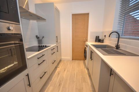 3 bedroom flat to rent, Spohr Terrace, South Shields
