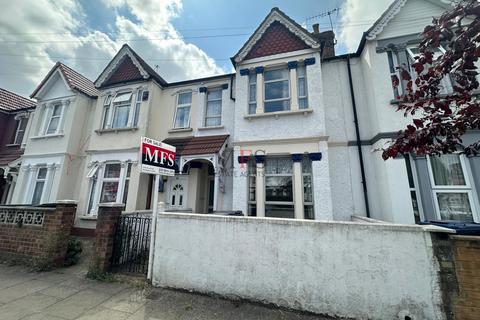 Orchard Avenue, Southall, UB1