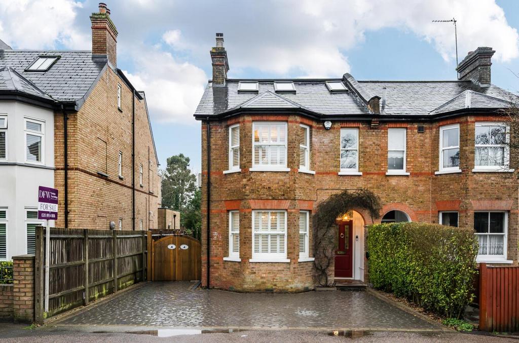 Davidson Frost-Wellings, DFW, High Road, Bushey, E