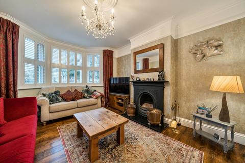 4 bedroom semi-detached house for sale, High Road, Bushey WD23