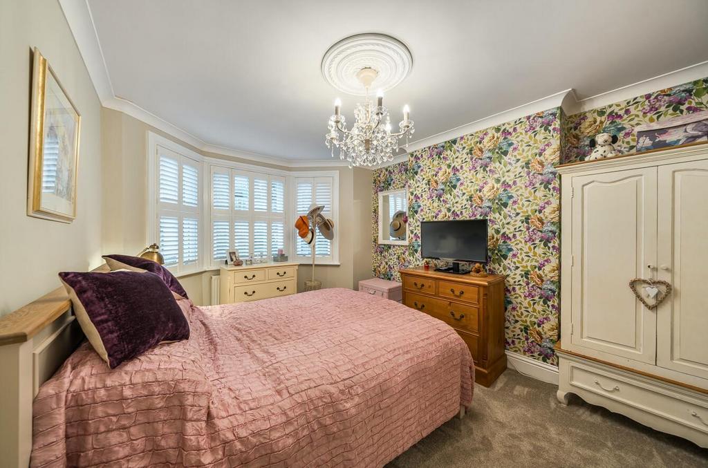 Davidson Frost-Wellings, DFW, High Road, Bushey, B