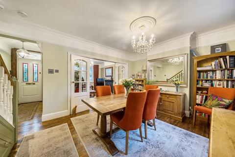 4 bedroom semi-detached house for sale, High Road, Bushey WD23