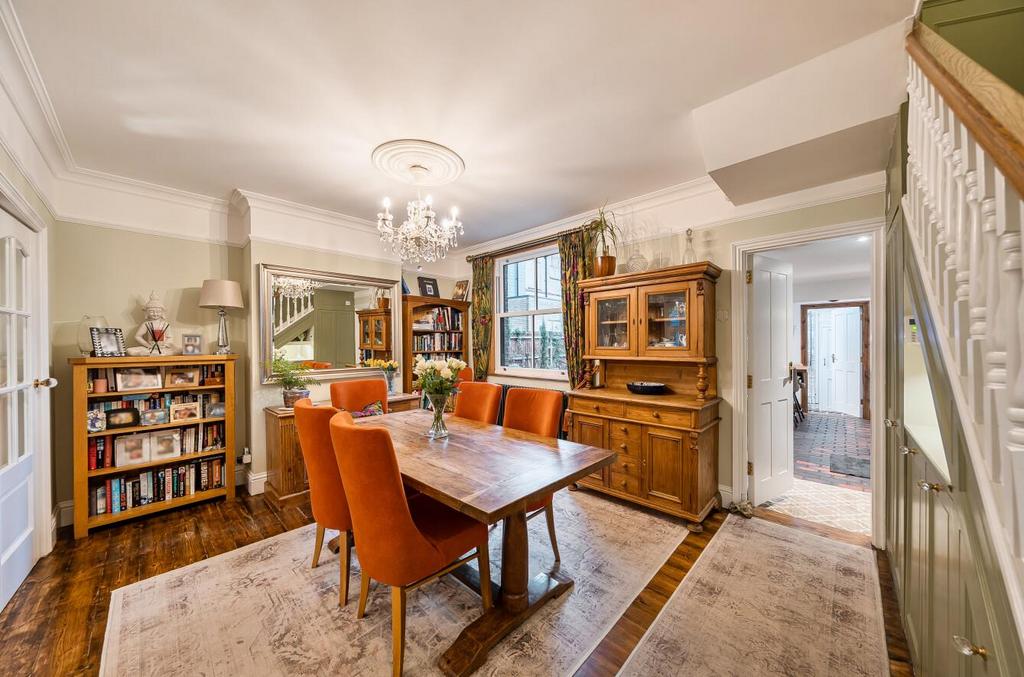 Davidson Frost-Wellings, DFW, High Road, Bushey, D