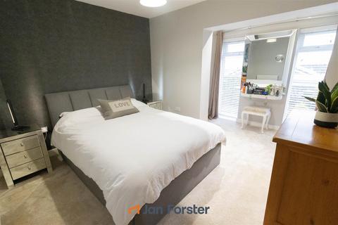 3 bedroom detached bungalow for sale, Queens Court, Walbottle, Newcastle Upon Tyne