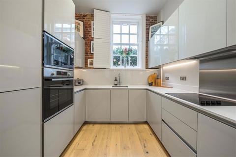 2 bedroom flat for sale, Laboratory Square, London SE18