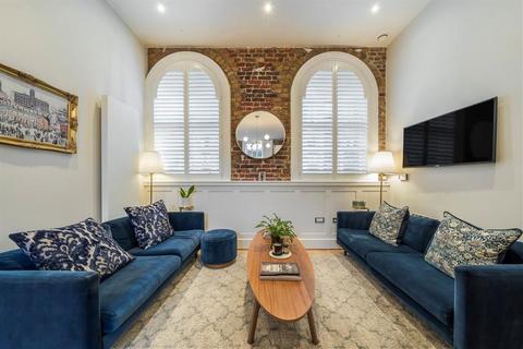 2 bedroom flat for sale, Laboratory Square, London SE18