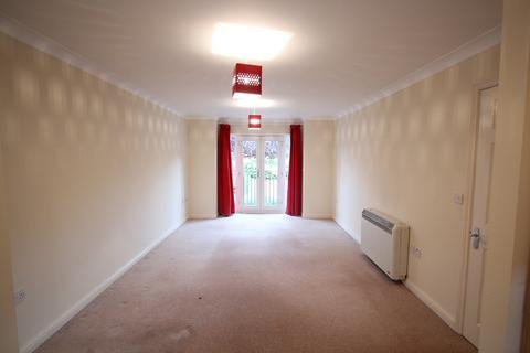 2 bedroom flat for sale, Chertsey Road, Ashford TW15