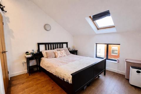 2 bedroom apartment for sale, Cloutsham Street, The Mounts, Northampton NN1
