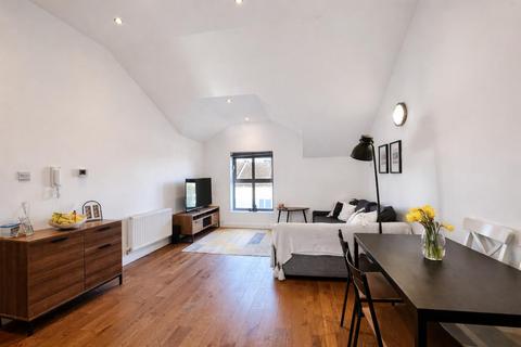 2 bedroom apartment for sale, Cloutsham Street, The Mounts, Northampton NN1