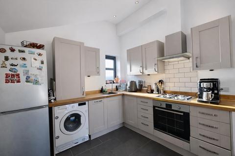2 bedroom apartment for sale, Cloutsham Street, The Mounts, Northampton NN1