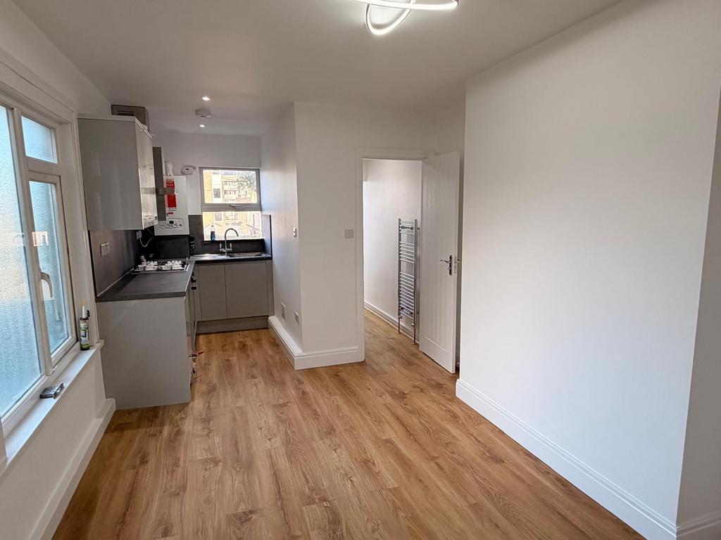Beautiful Studio flat in Canning Town on Barking