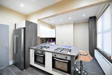 undefined, St Michaels Terrace, Headingley, Leeds LS6 3BQ