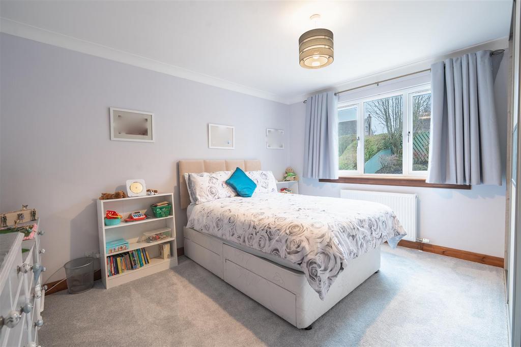 Down.bedroom.1.jpg