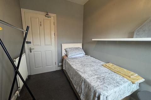undefined, Princess Royal Terrace, Scarborough