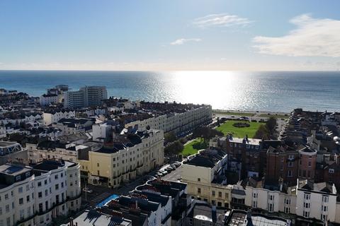 1 bedroom flat to rent, Farm Road (Brunswick) Hove
