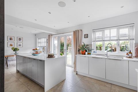 5 bedroom detached house for sale, London Road, Great Chesterford CB10