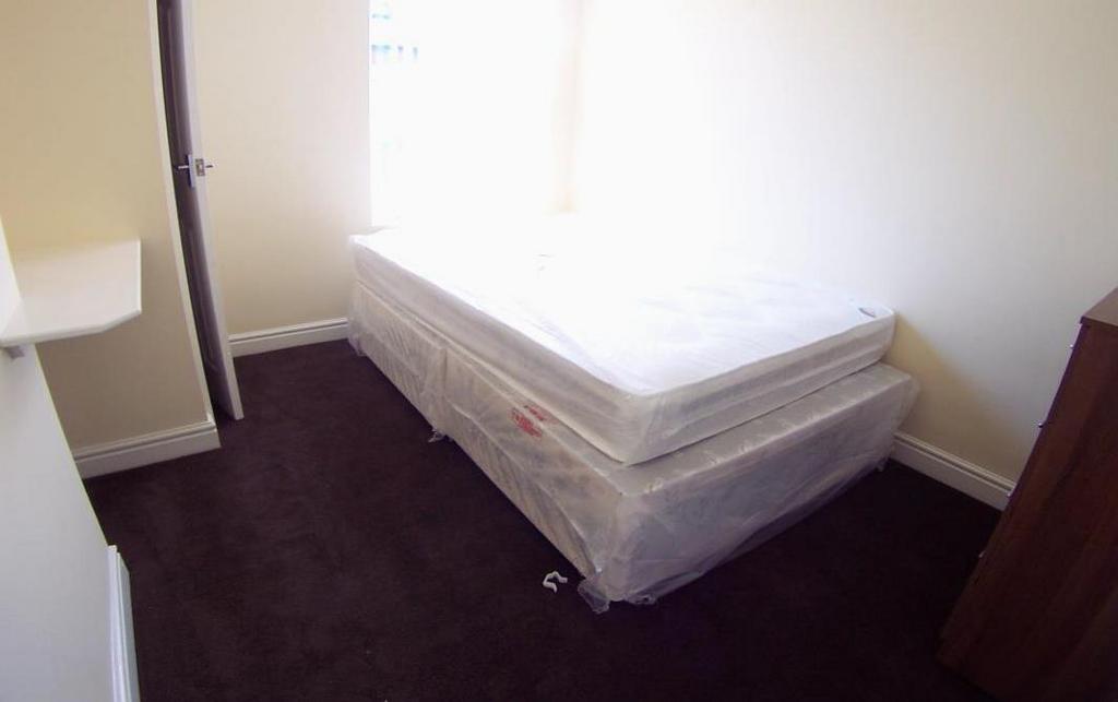 Bedroom 2.png