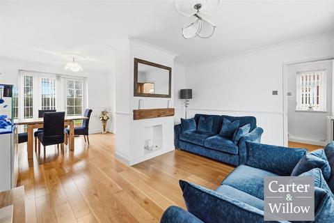 undefined, Bastable Avenue, Essex