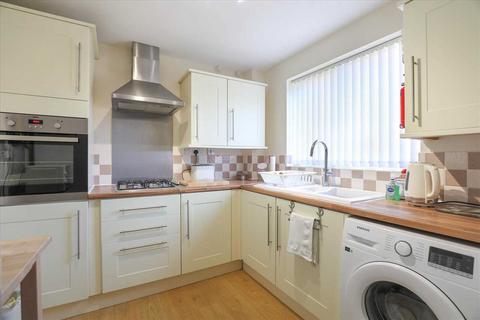 2 bedroom end of terrace house for sale, Heron Close, Burton Latimer