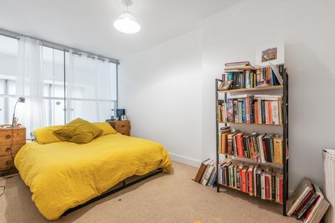 2 bedroom flat to rent, Sanctuary Street, Borough, London, SE1